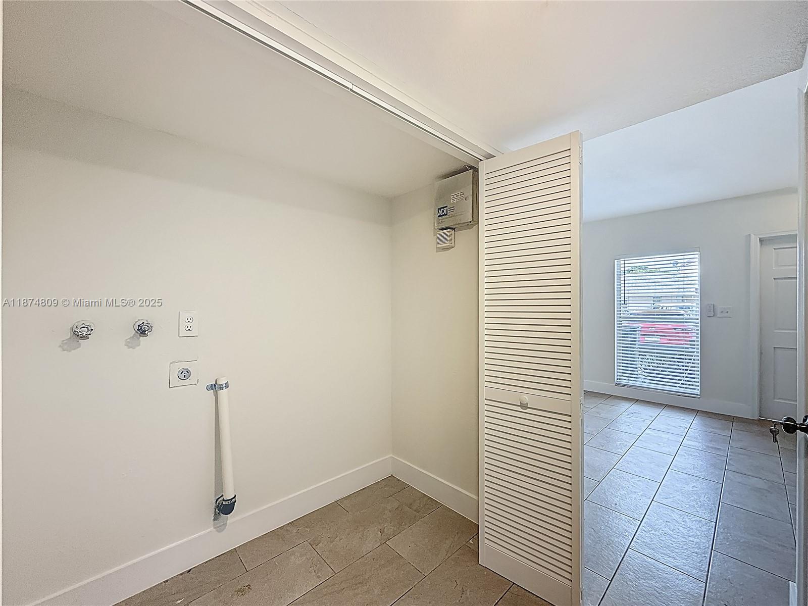 TAM O SHANTER VILLAS SEC - Residential Lease