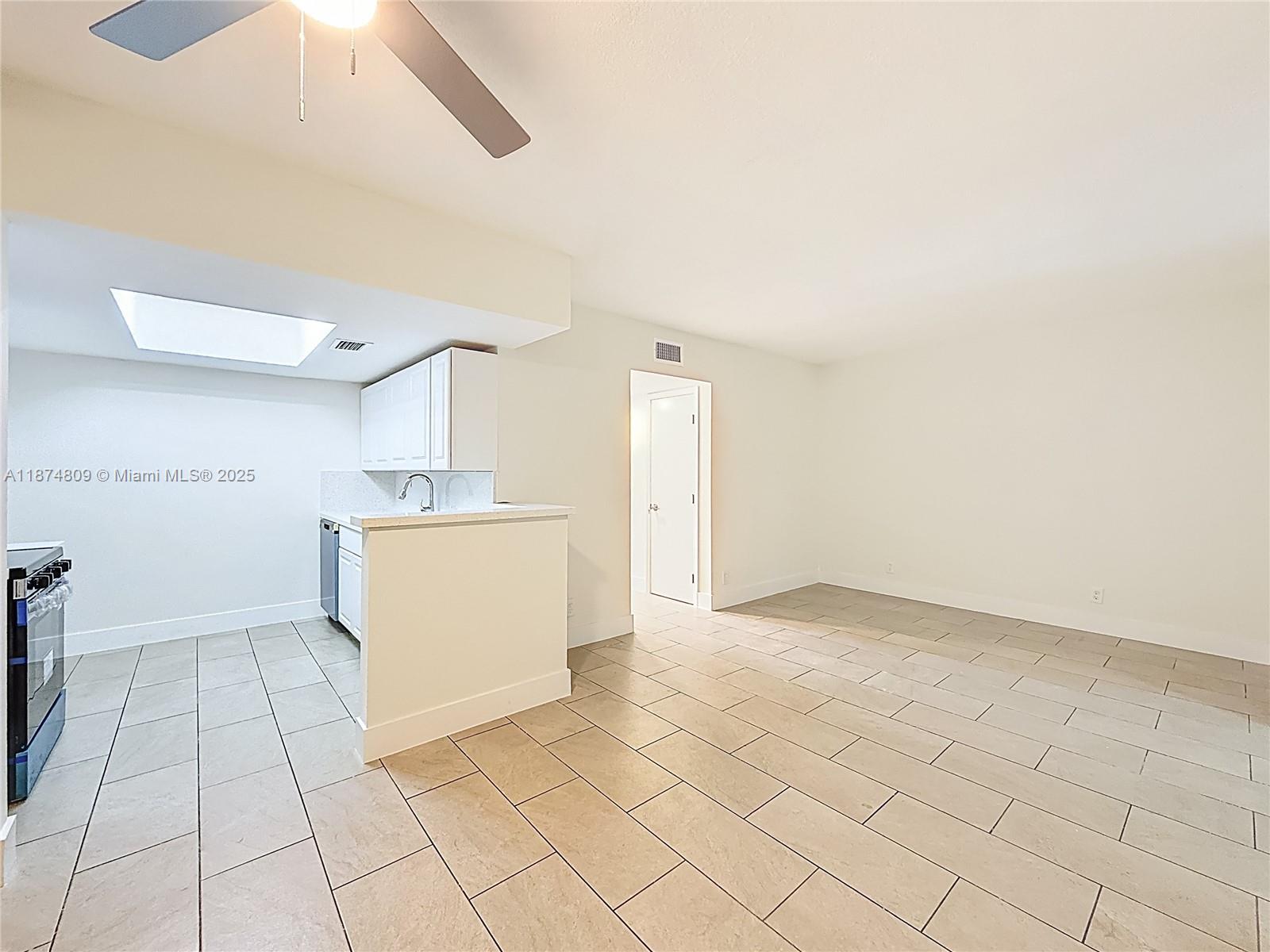 TAM O SHANTER VILLAS SEC - Residential Lease