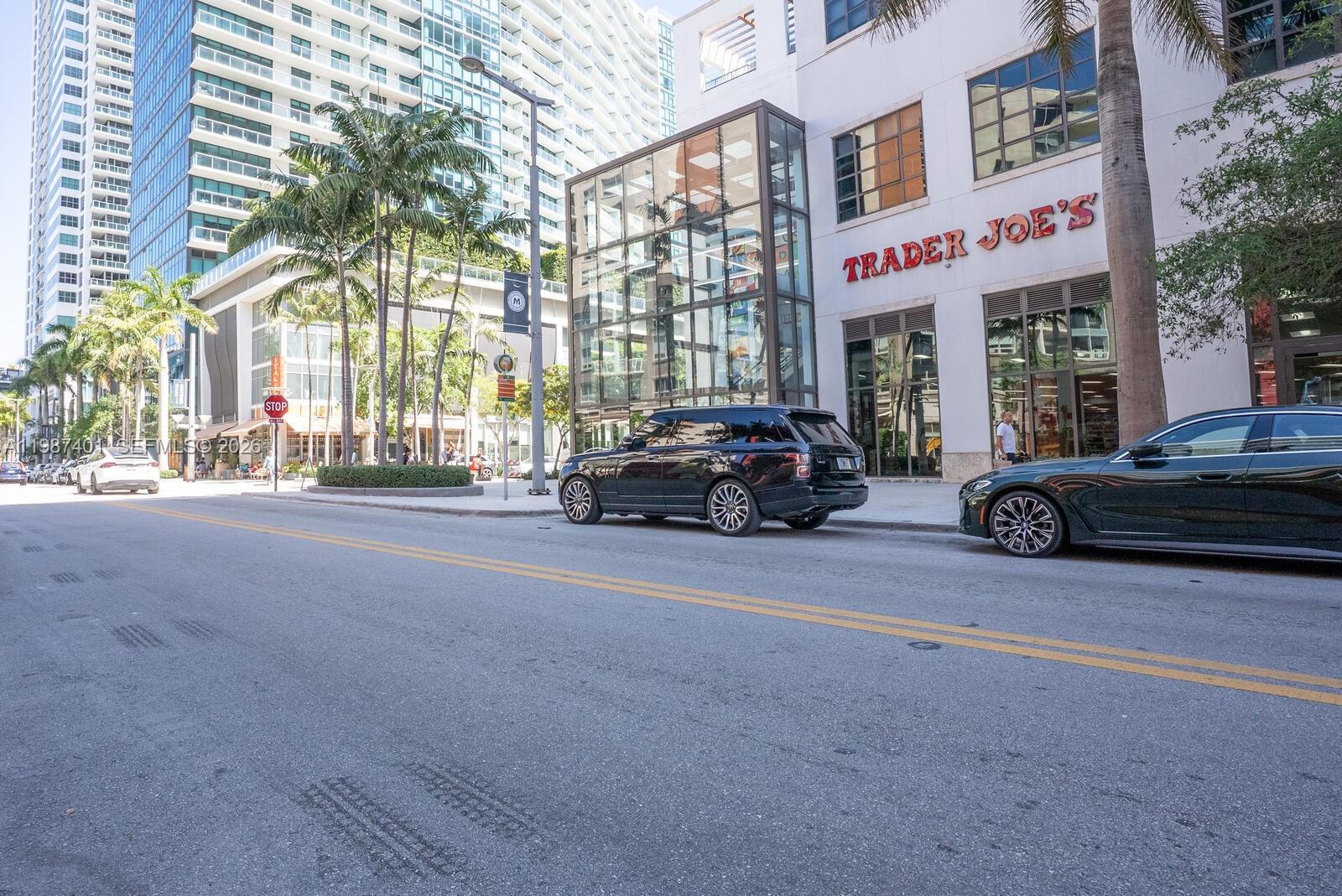 MIDBLOCK MIAMI CONDO - Residential