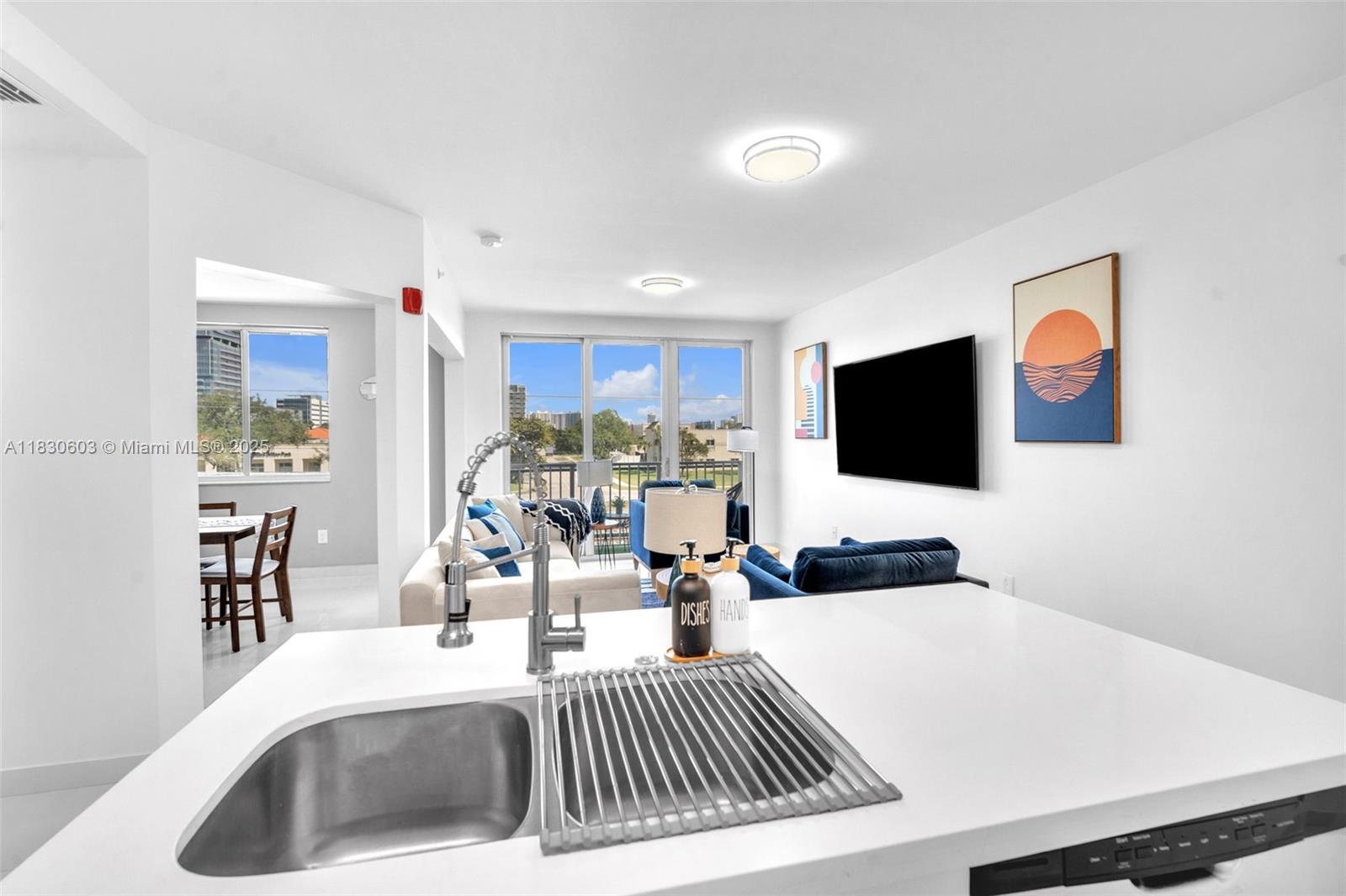 WEITZER AVENTURA PLACE - Residential