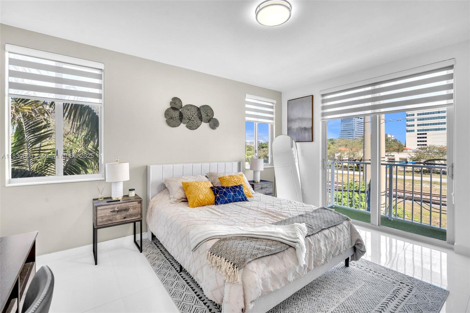 WEITZER AVENTURA PLACE - Residential