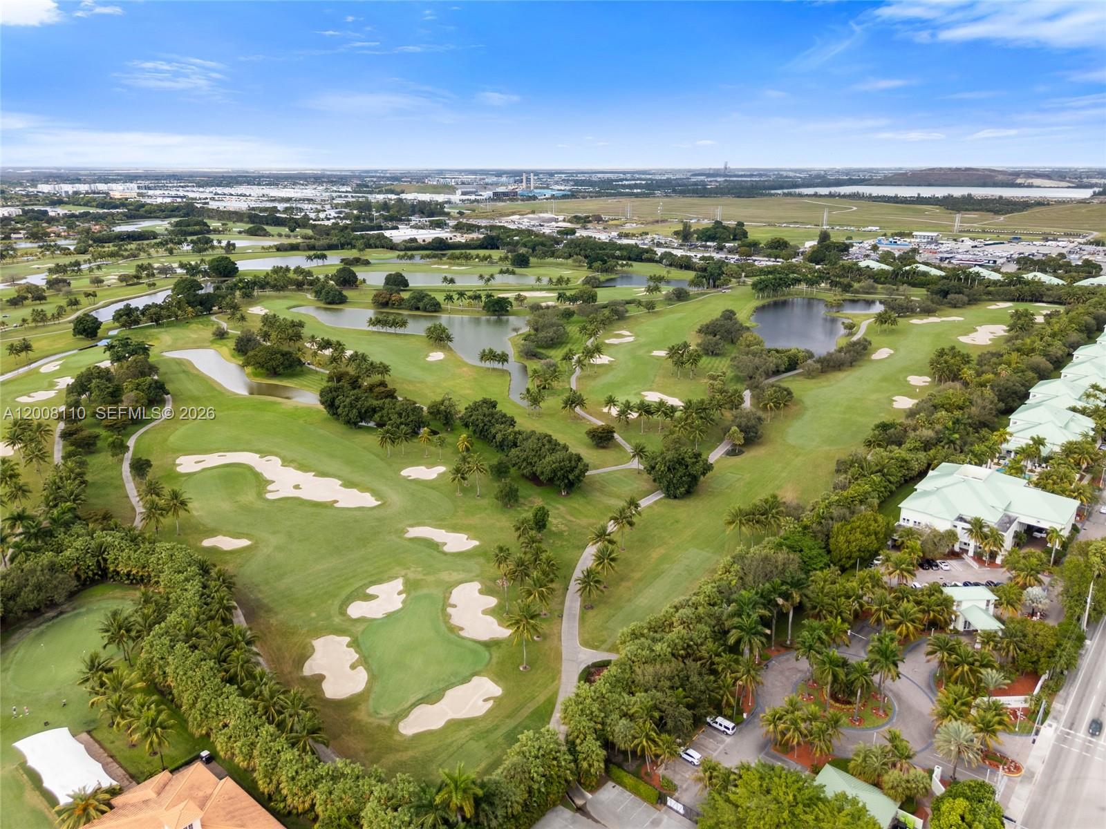 DOWNTOWN DORAL SOUTH PHAS - Residential