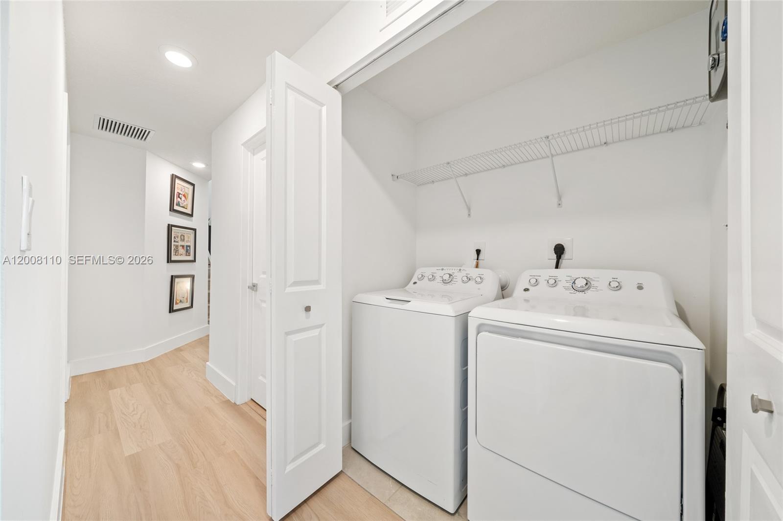 DOWNTOWN DORAL SOUTH PHAS - Residential