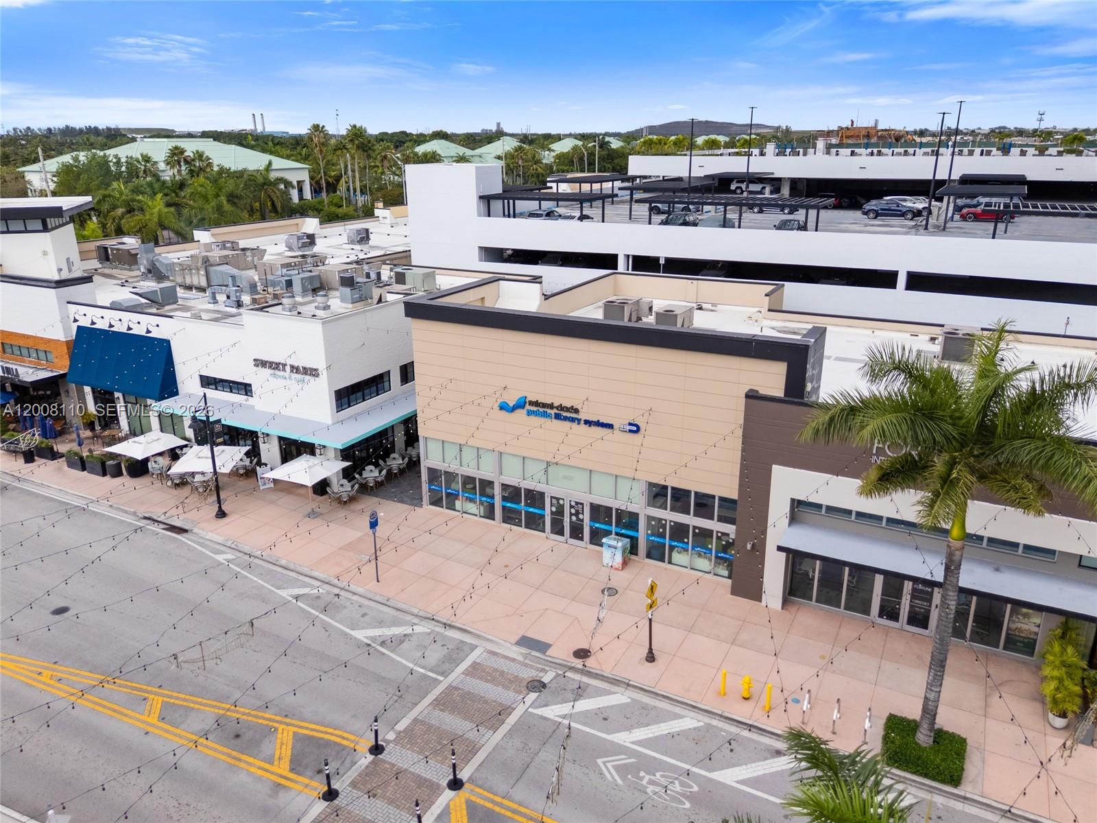 DOWNTOWN DORAL SOUTH PHAS - Residential