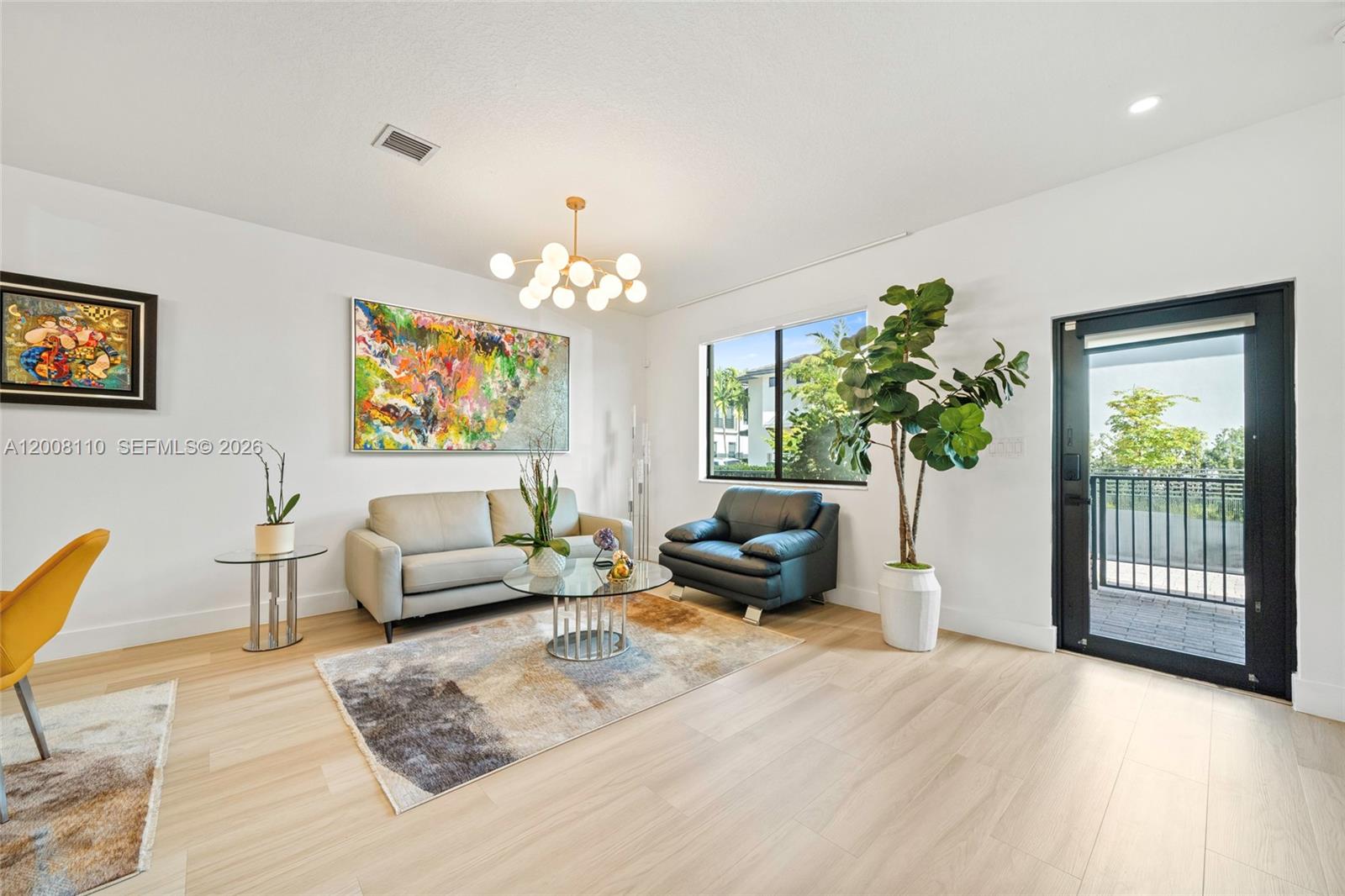 DOWNTOWN DORAL SOUTH PHAS - Residential