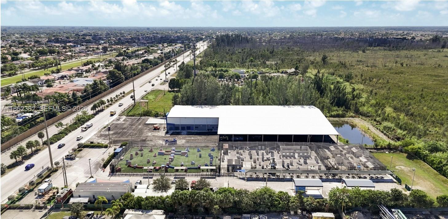 EVERGLADES GARDENS - Commercial Sale