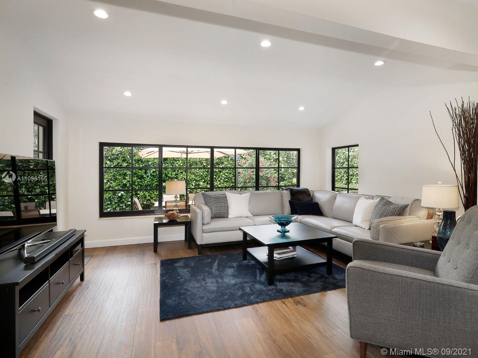 CORAL GABLES GRANADA SEC - Residential