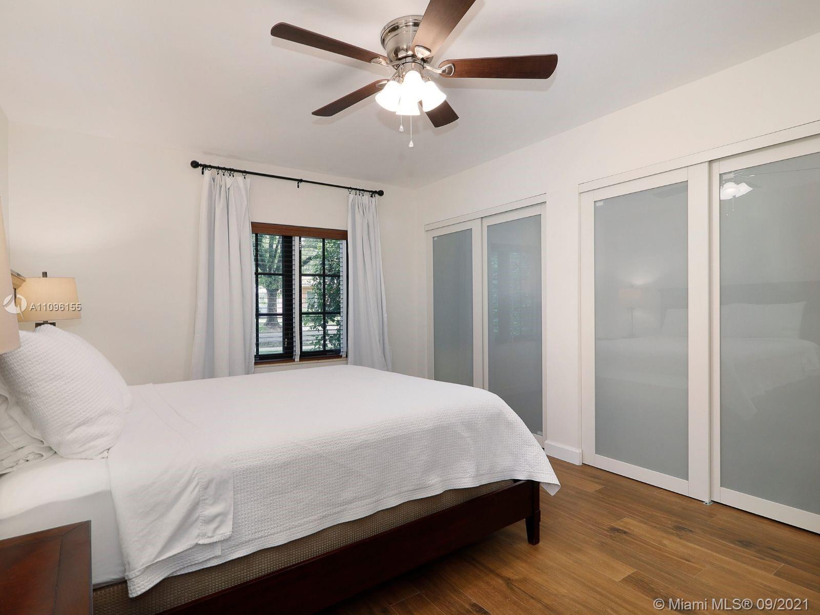 CORAL GABLES GRANADA SEC - Residential