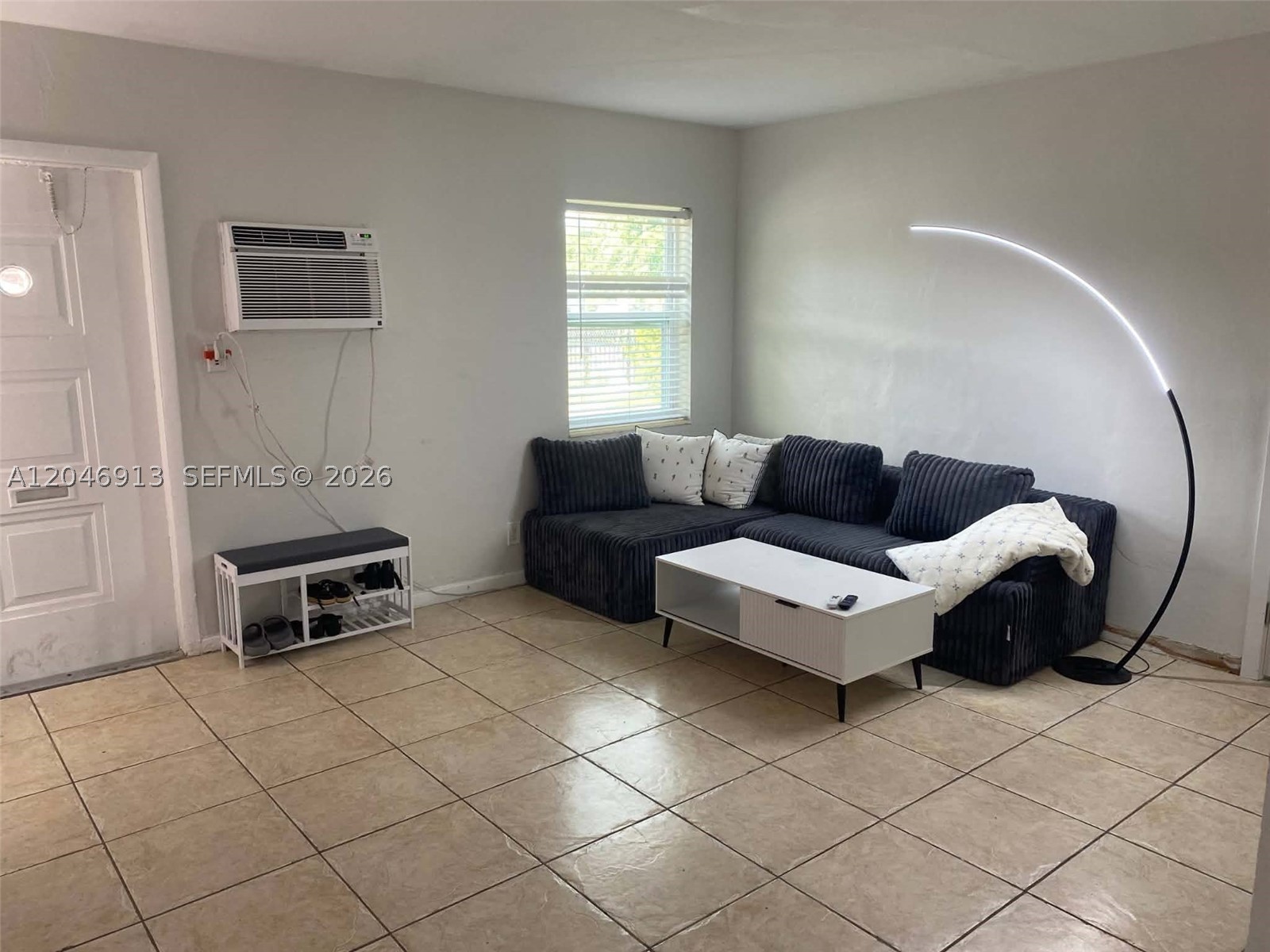 Photo 1 of 21 — 1212 NW 11th Ct 1212, Fort Lauderdale, FL 33311