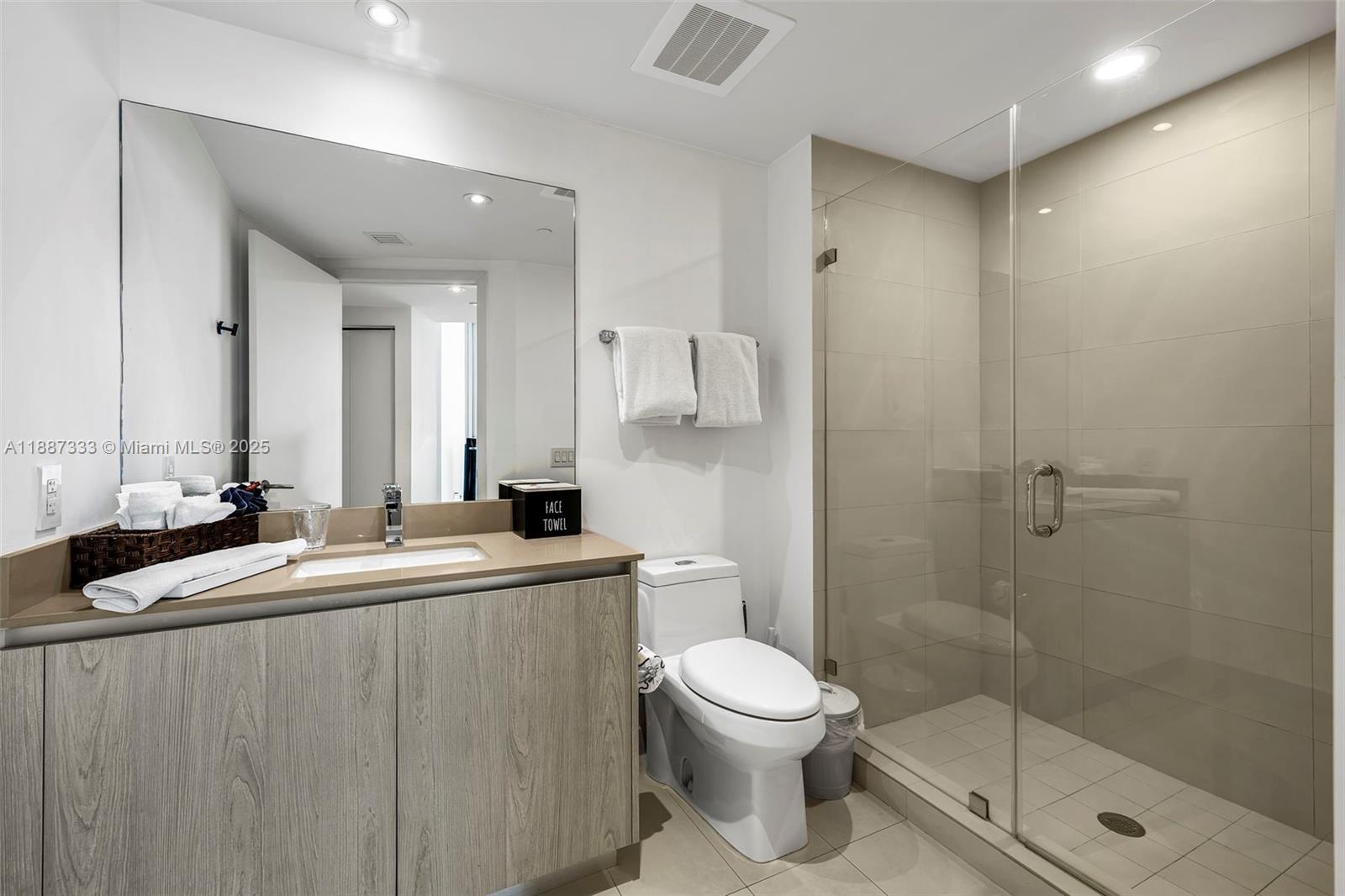 4111 SOUTH OCEAN DRIVE CO - Residential