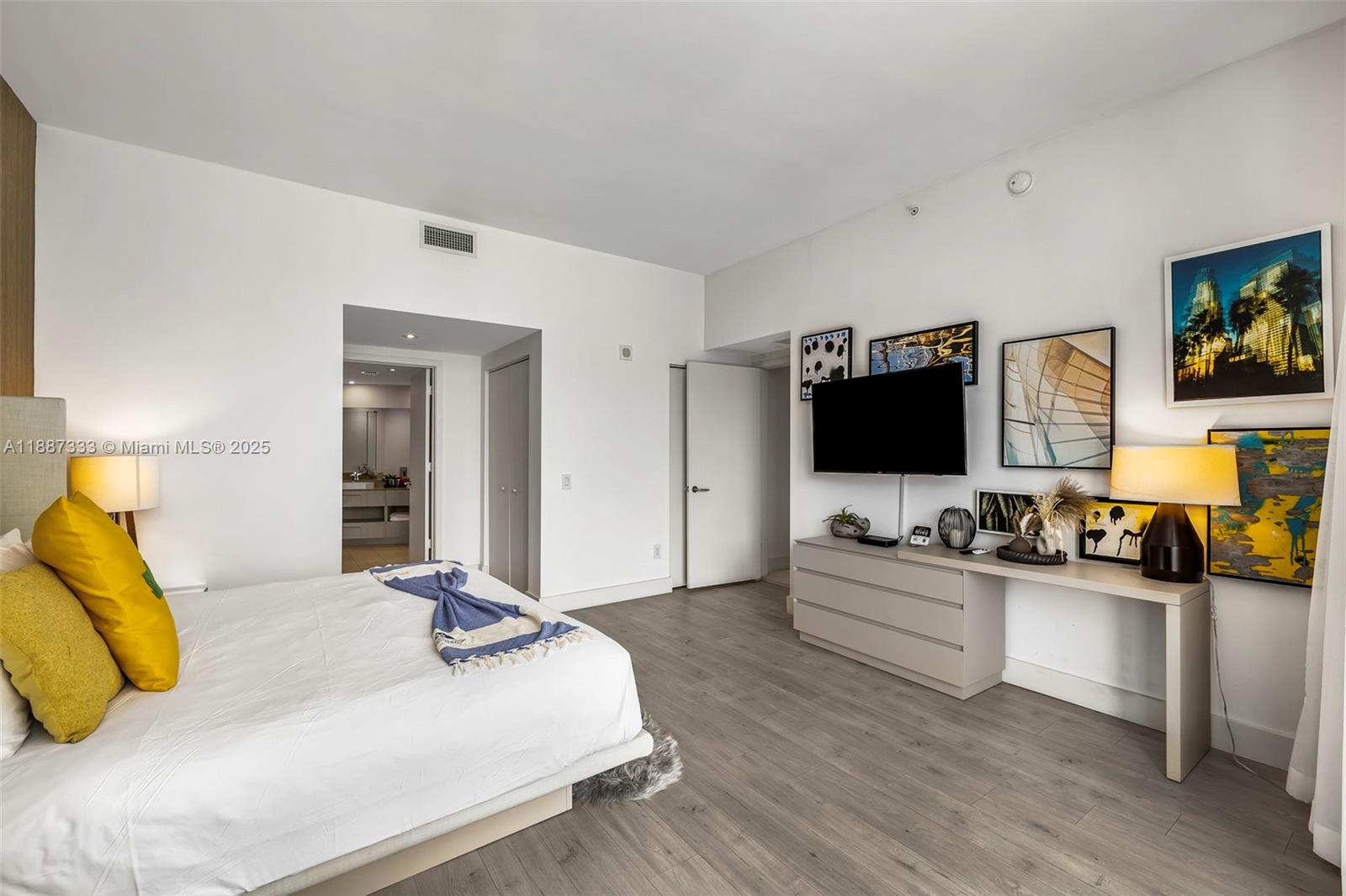 4111 SOUTH OCEAN DRIVE CO - Residential