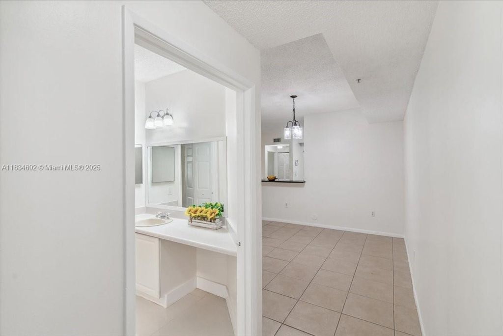 Photo of 6952 SW 39th St #C105, Davie, FL 33314 (MLS # A11834602)