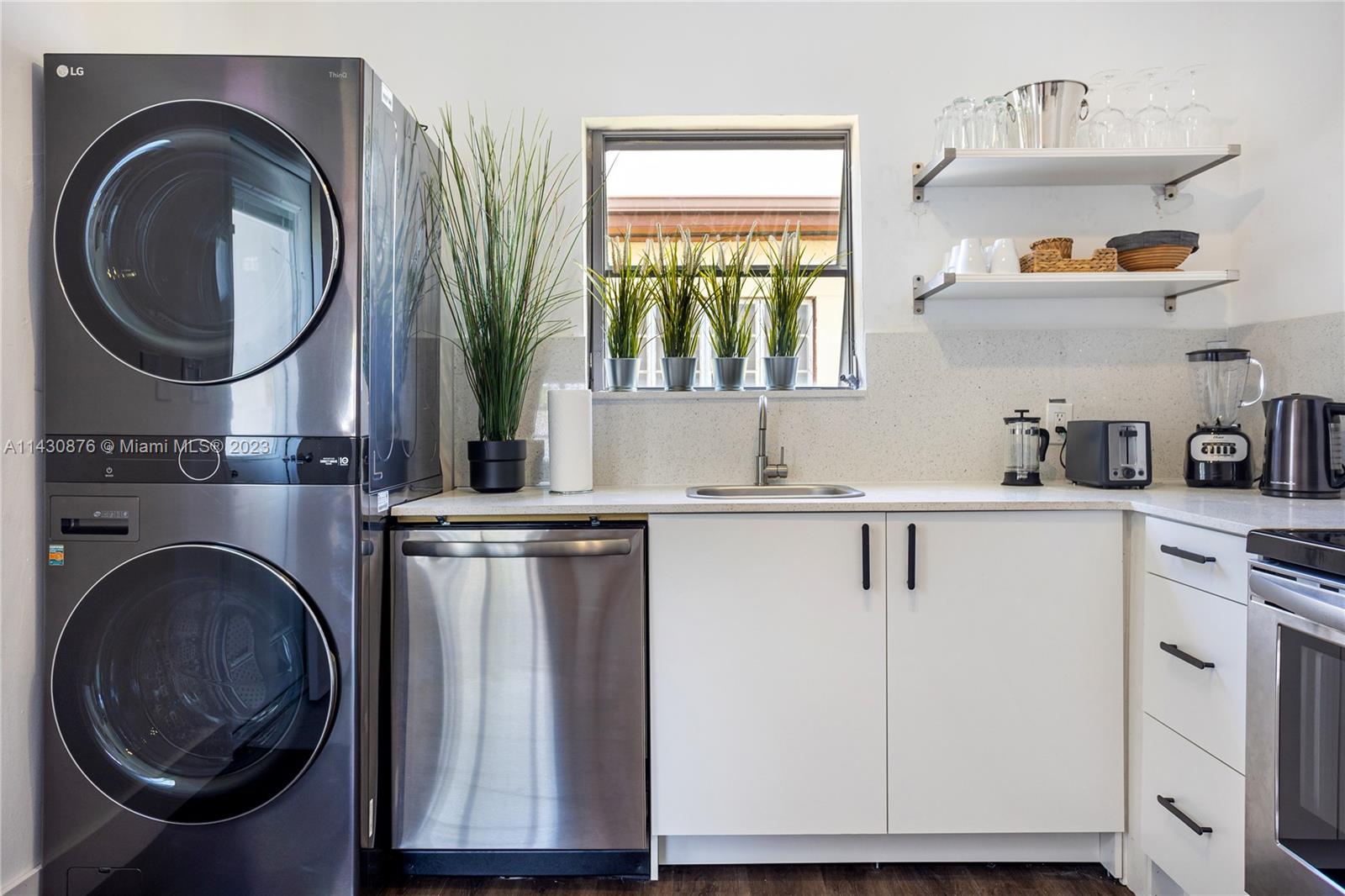 OCEAN BEACH ADDN NO 3 - Residential Income