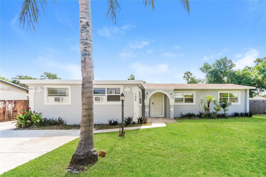 Photo of 108 N 13th St #0, Lantana, FL 33462 (MLS # A11860301)