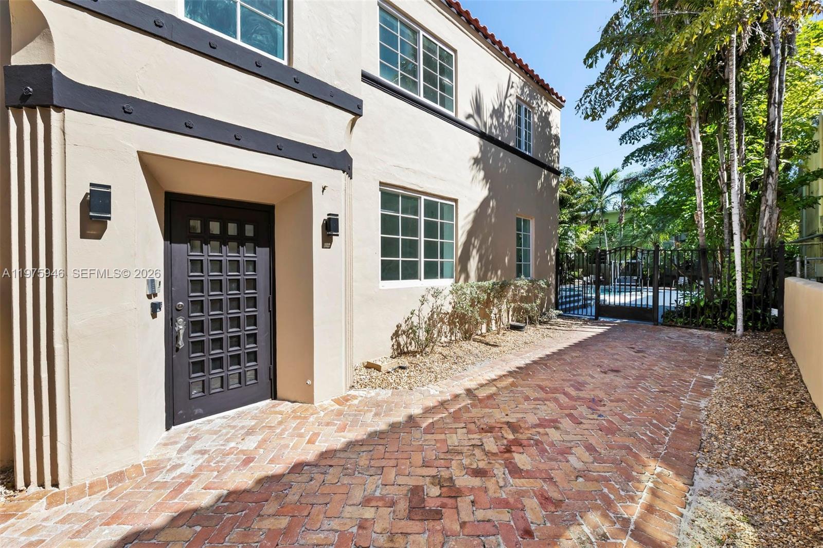 LINCOLN SUB - Residential