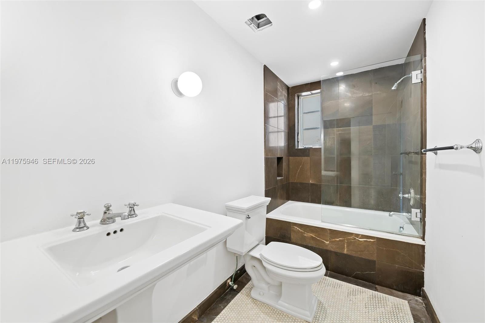 LINCOLN SUB - Residential