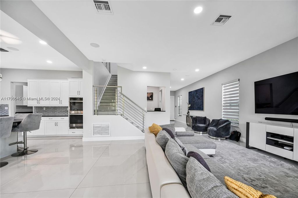 Photo of 8645 NW 39th, Coral Springs, FL 33065 (MLS # A11700045)