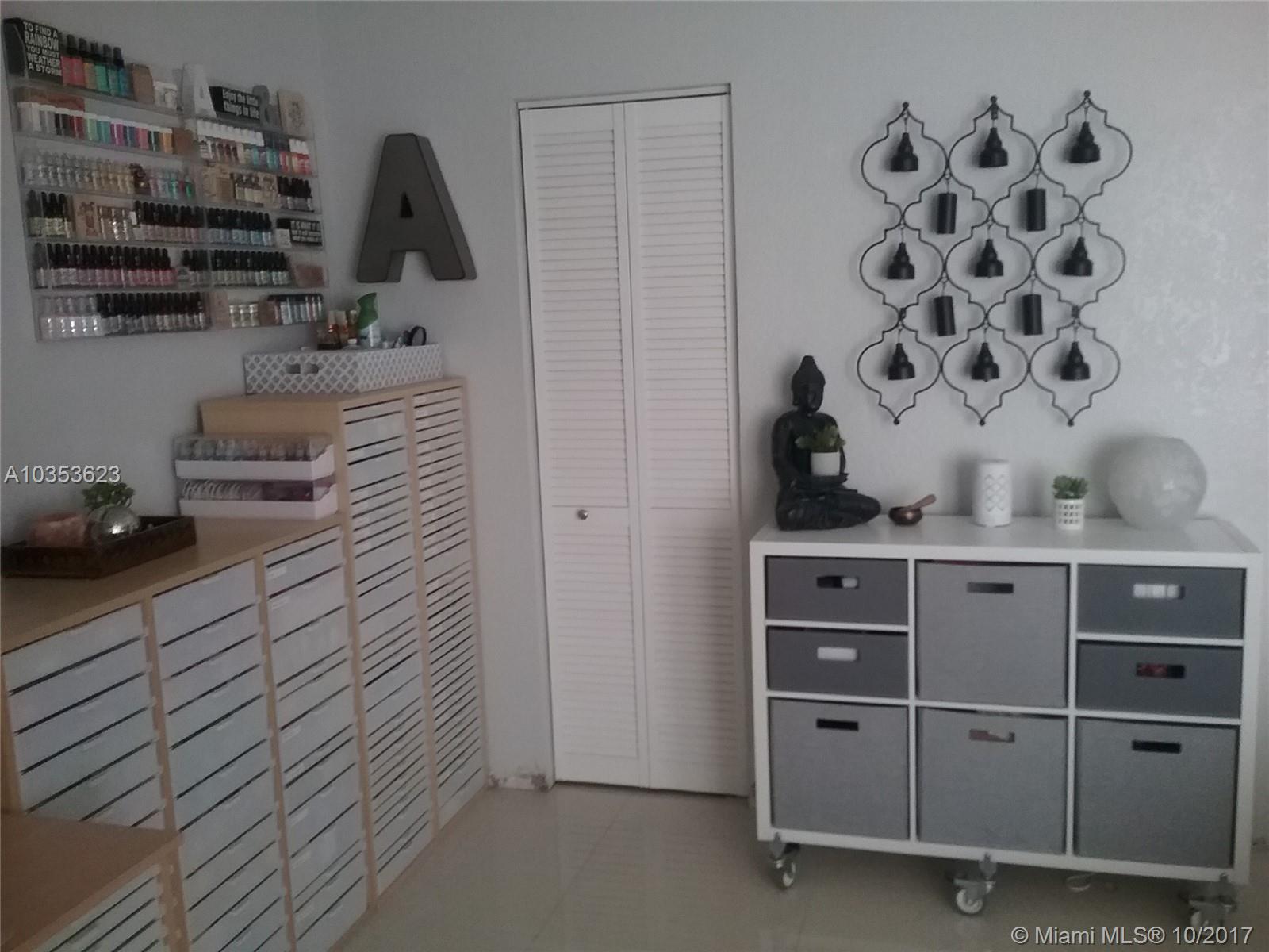 IMPERIAL TERRACES CONDO - Residential