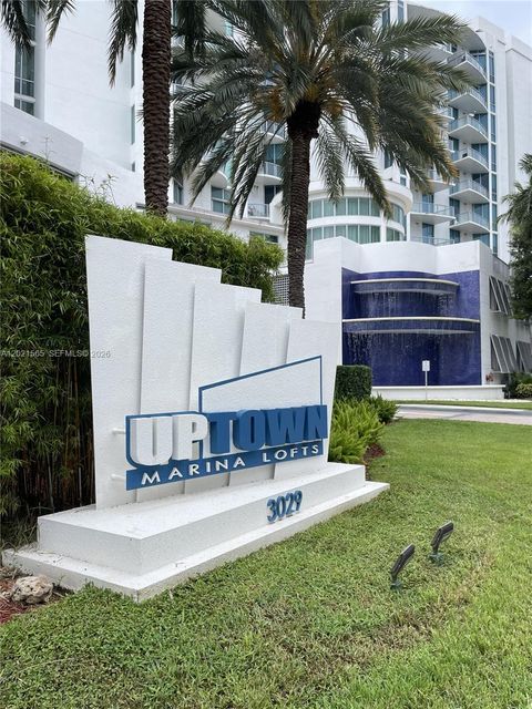 Tiny photo for 3029 NE 188th St #819, Aventura, FL 33180 (MLS # A12021565)