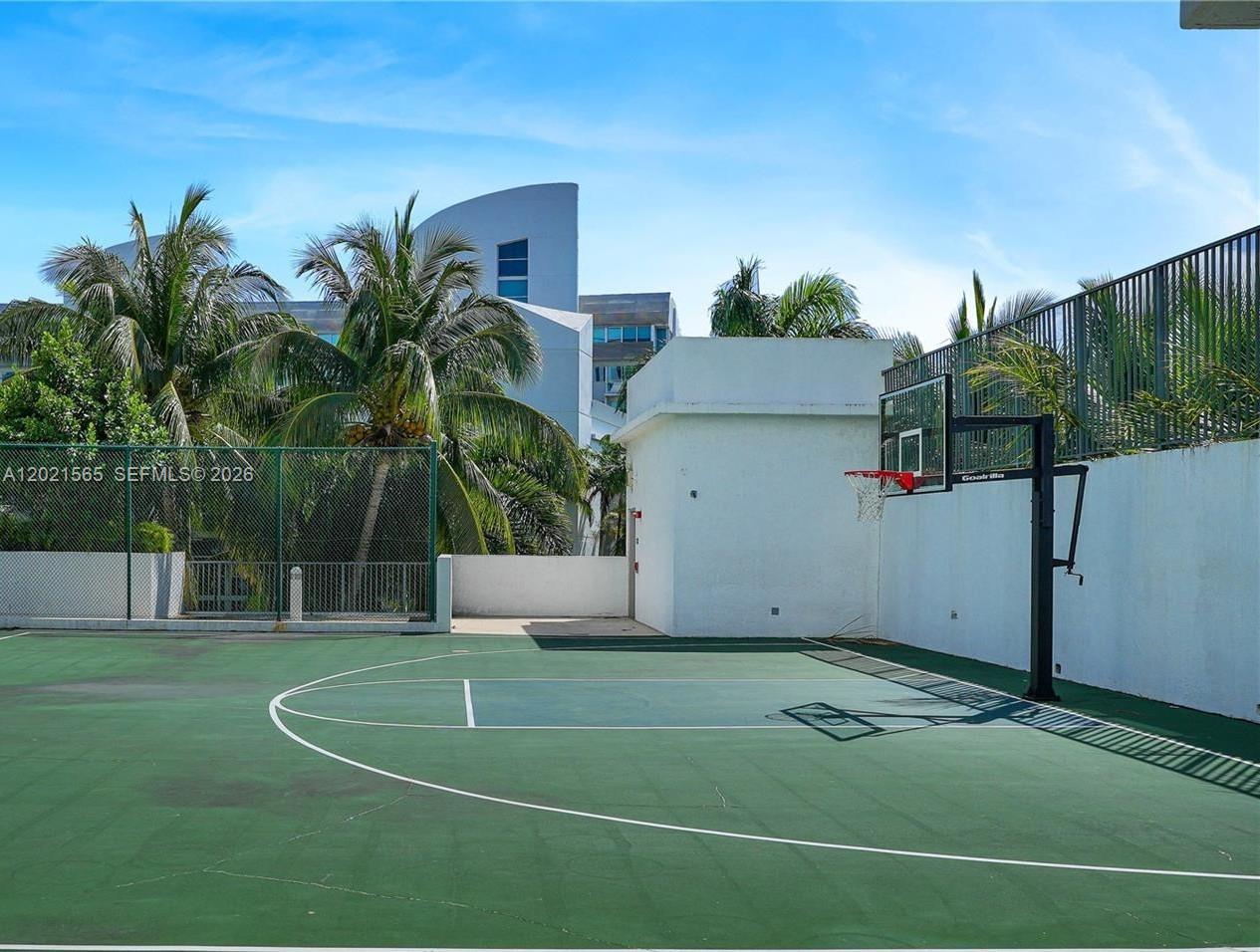 UPTOWN MARINA LOFTS CONDO - Residential