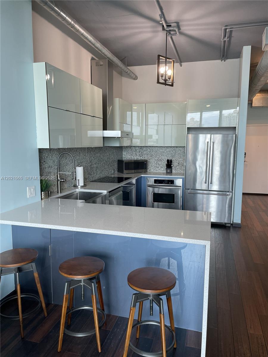 UPTOWN MARINA LOFTS CONDO - Residential