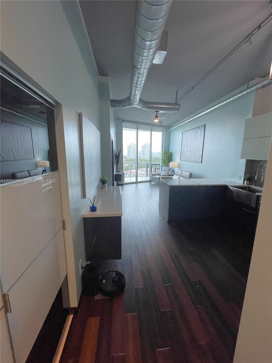 UPTOWN MARINA LOFTS CONDO - Residential