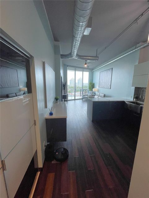 Tiny photo for 3029 NE 188th St #819, Aventura, FL 33180 (MLS # A12021565)