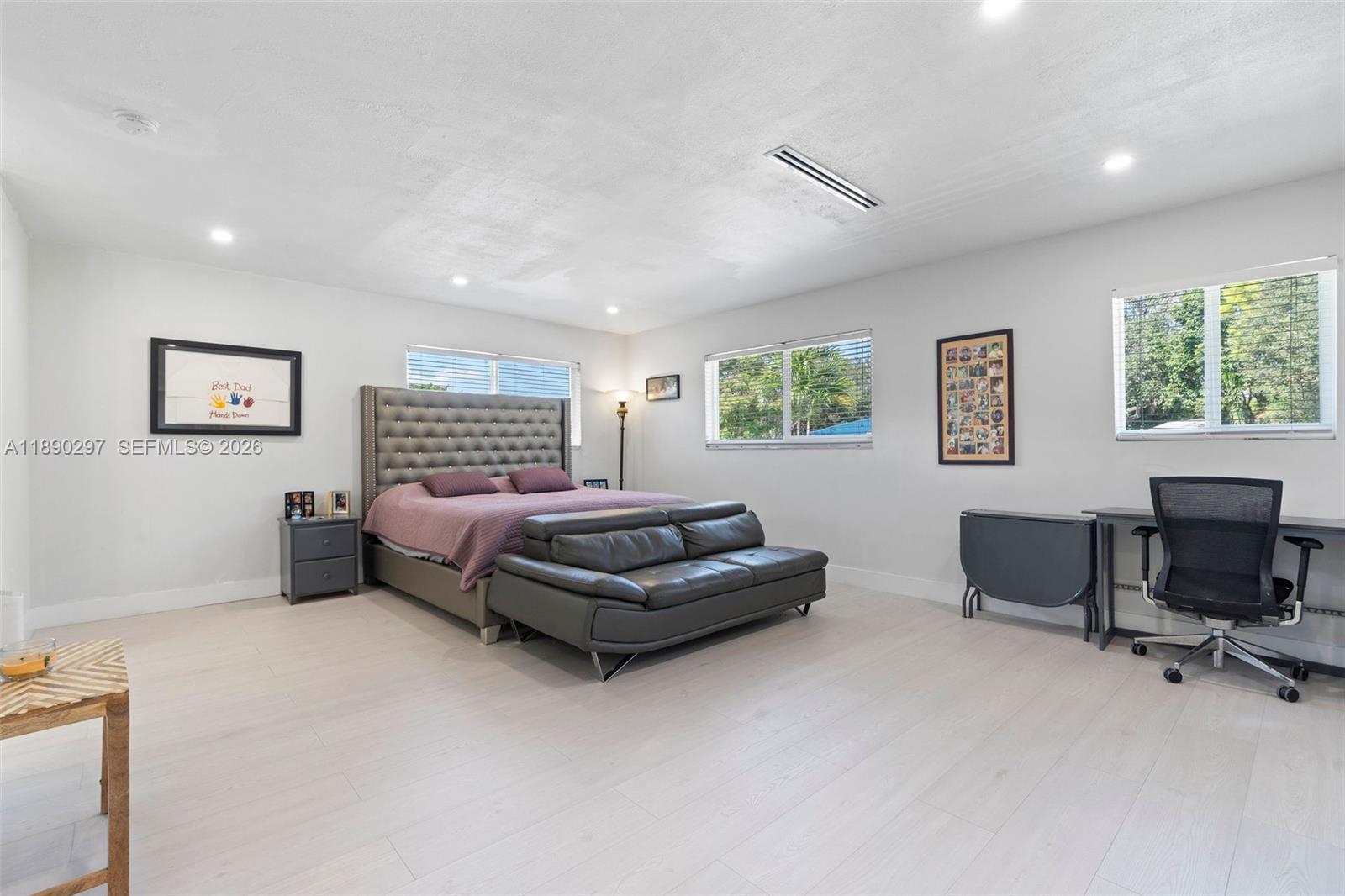 KENDALWOOD ESTATES - Residential