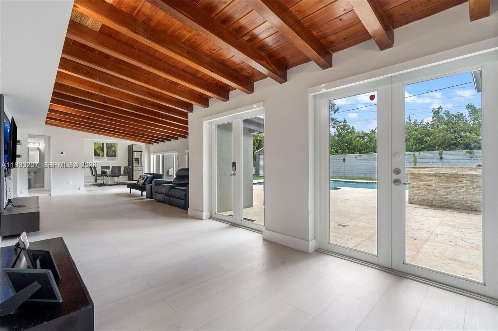 KENDALWOOD ESTATES - Residential