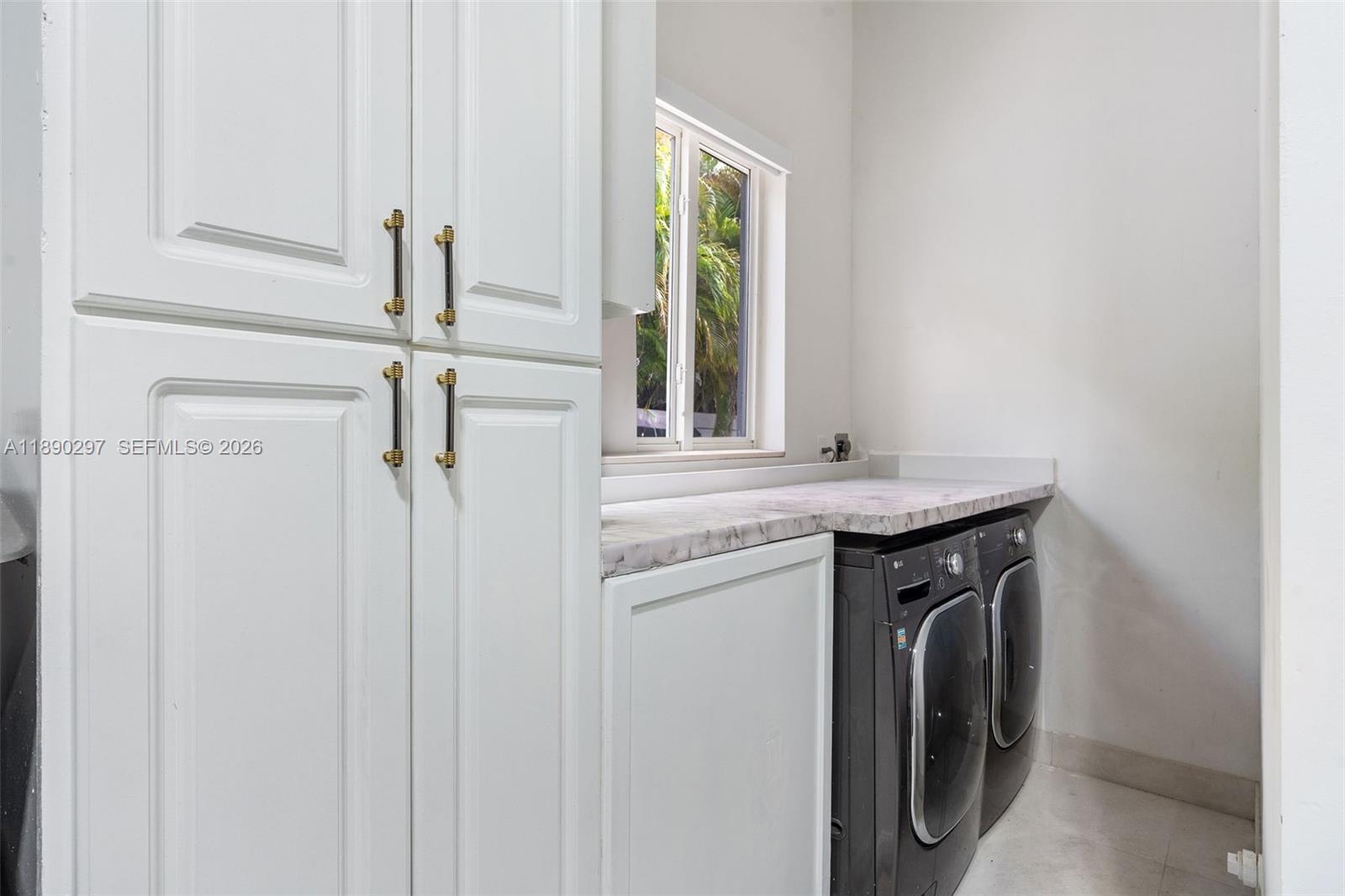 KENDALWOOD ESTATES - Residential