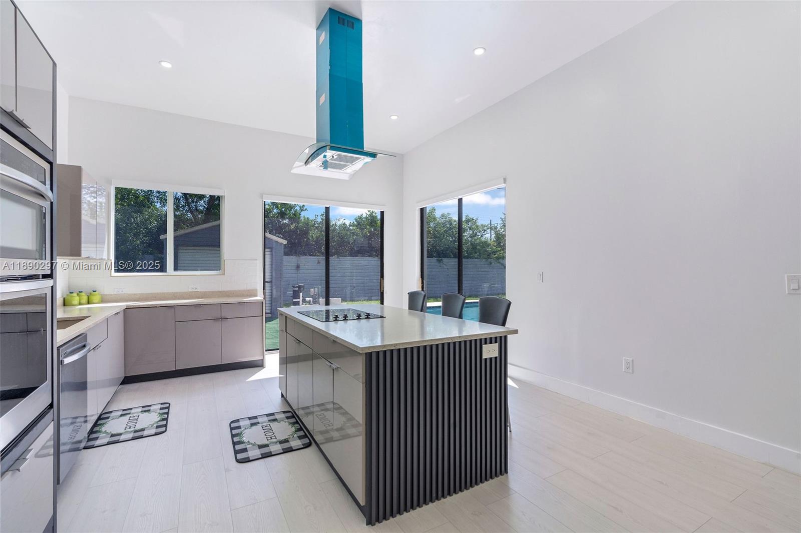 KENDALWOOD ESTATES - Residential