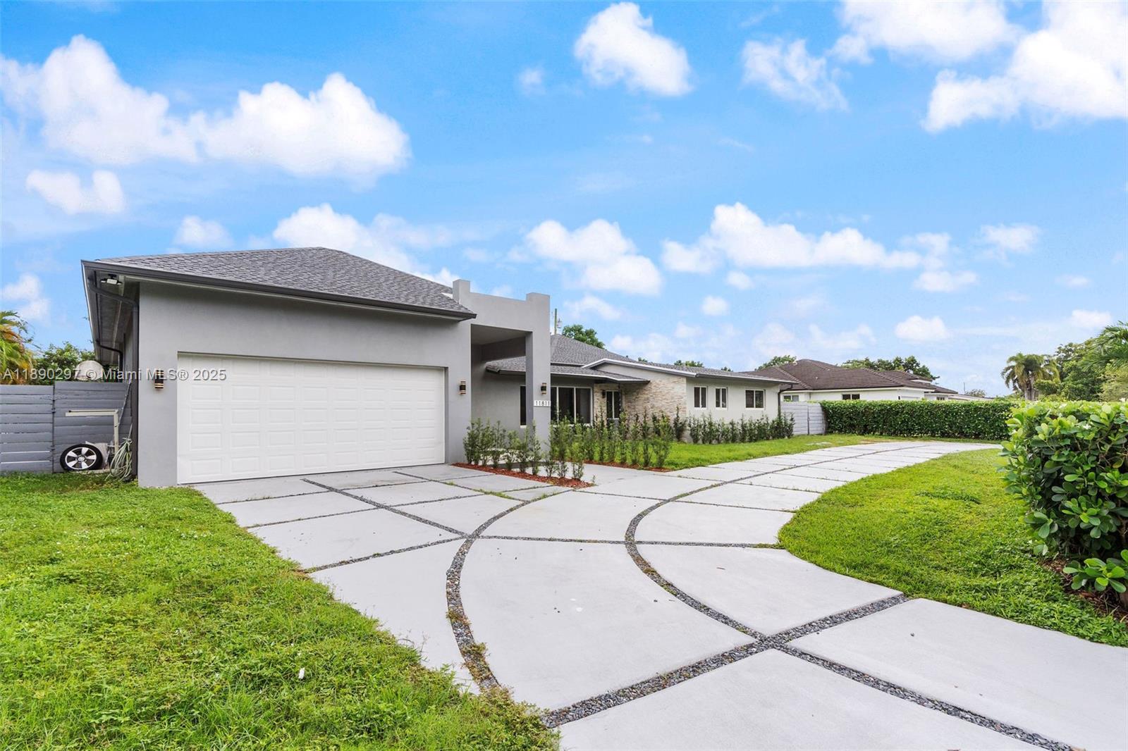 KENDALWOOD ESTATES - Residential