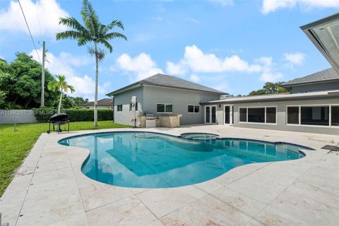 11811 SW 82 Rd Miami FL 33156