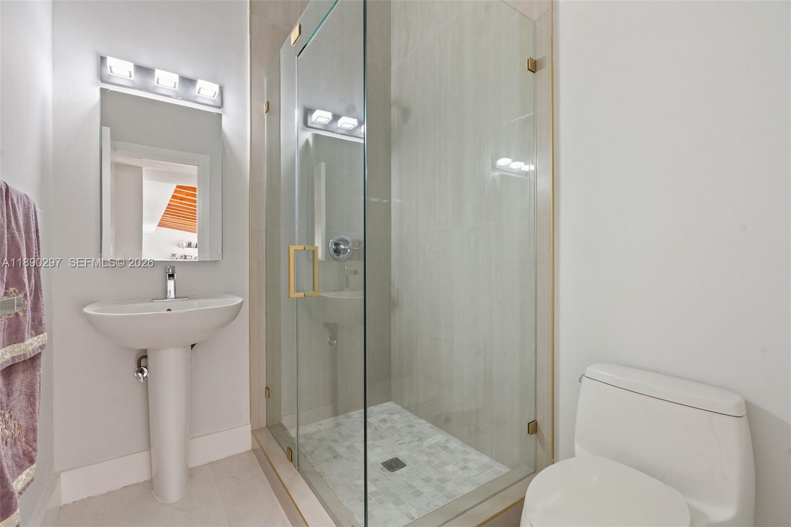 KENDALWOOD ESTATES - Residential