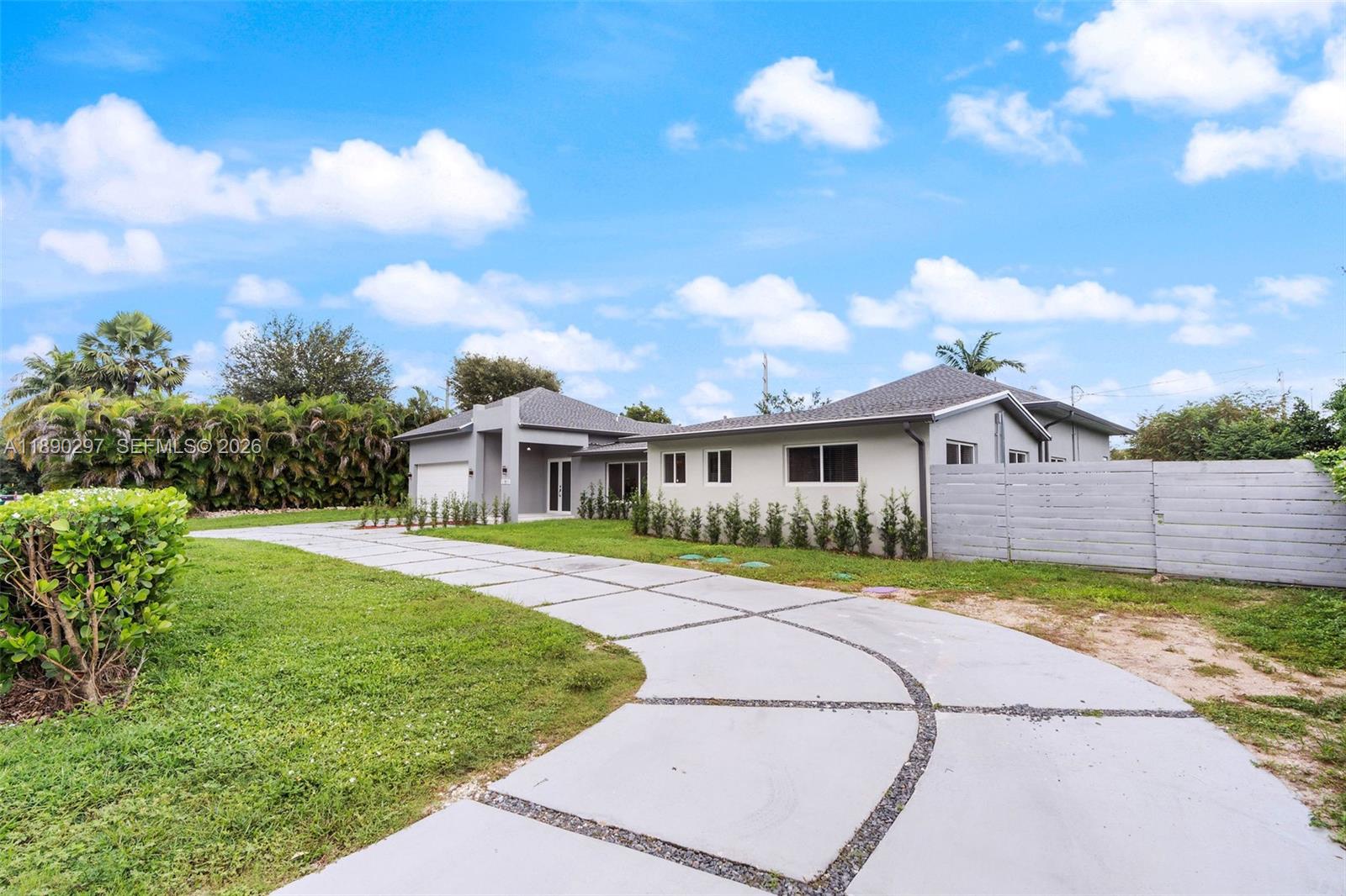 KENDALWOOD ESTATES - Residential