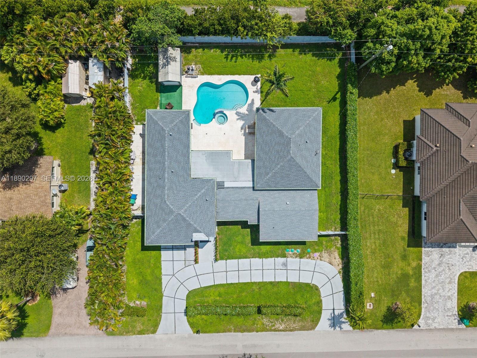 KENDALWOOD ESTATES - Residential