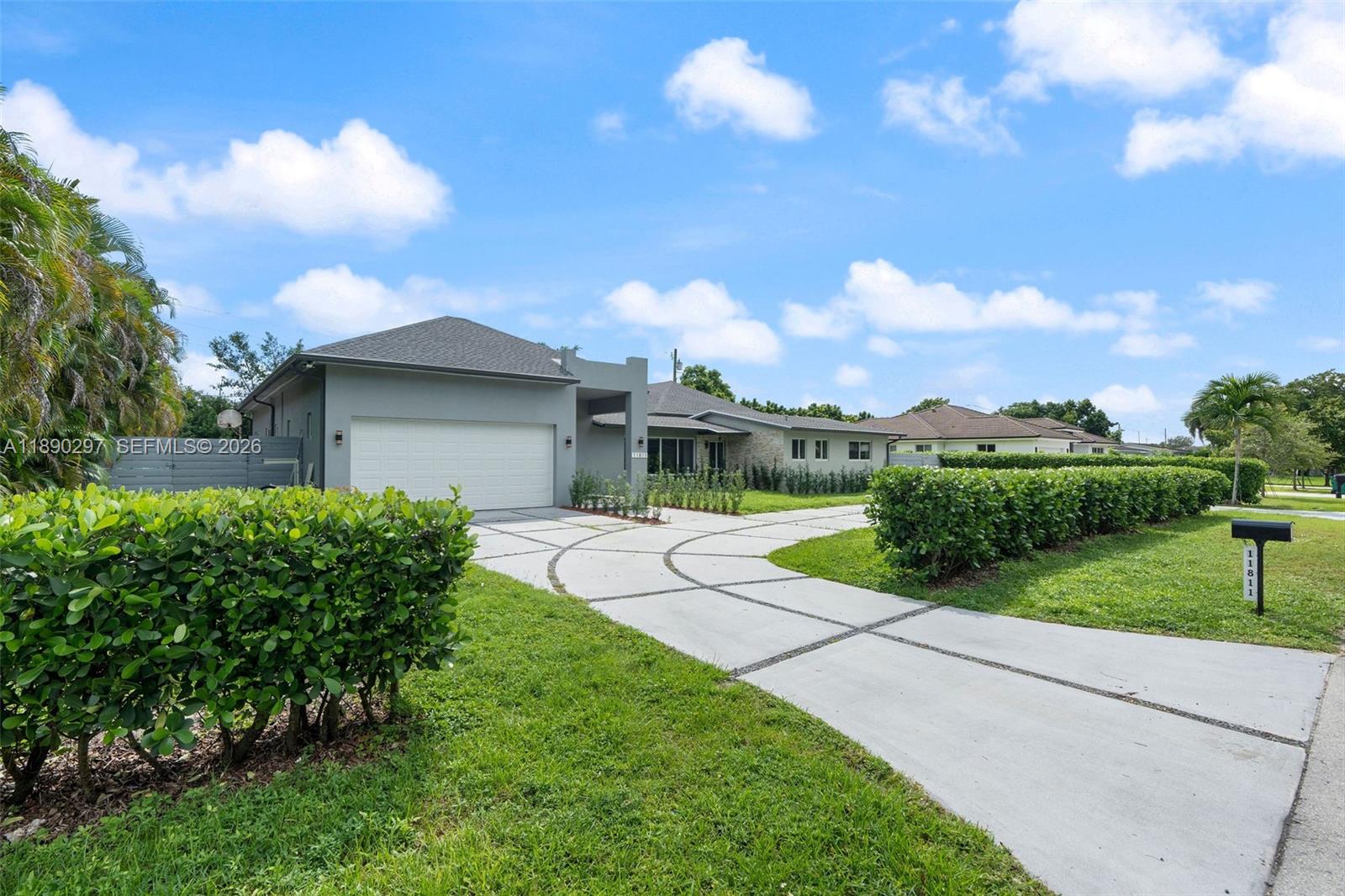 KENDALWOOD ESTATES - Residential