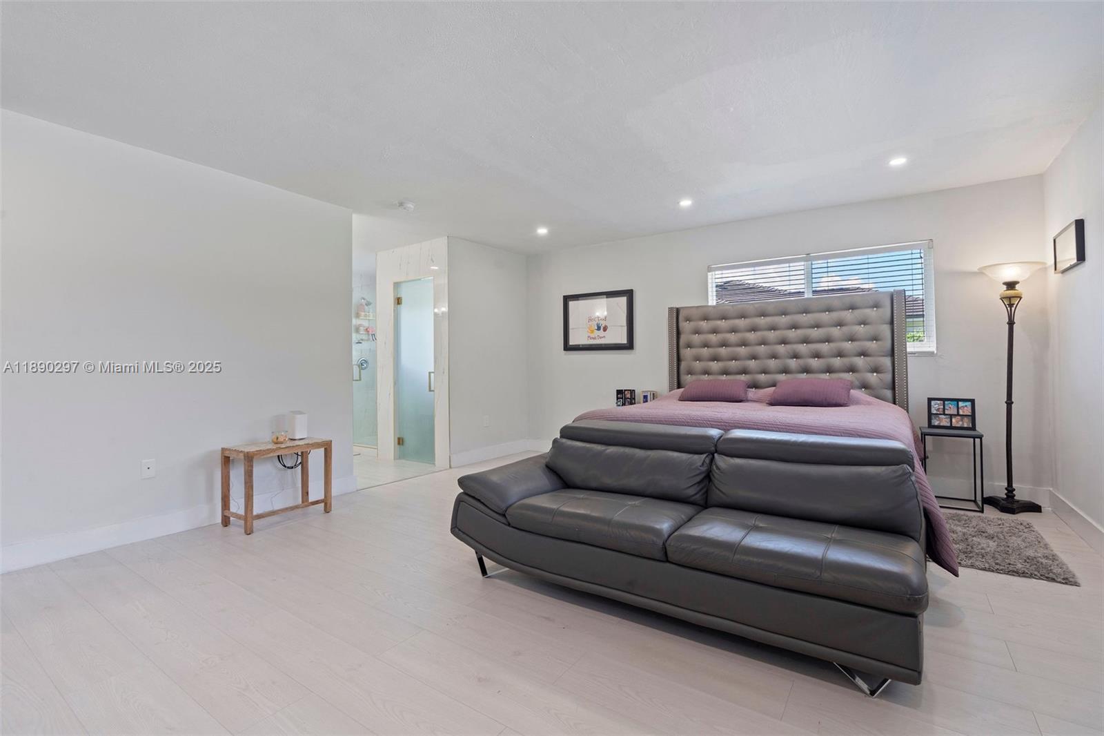 KENDALWOOD ESTATES - Residential