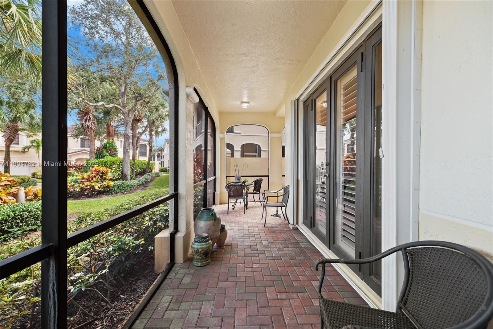 MARIPOSA POINTE AT WESTON - Residential