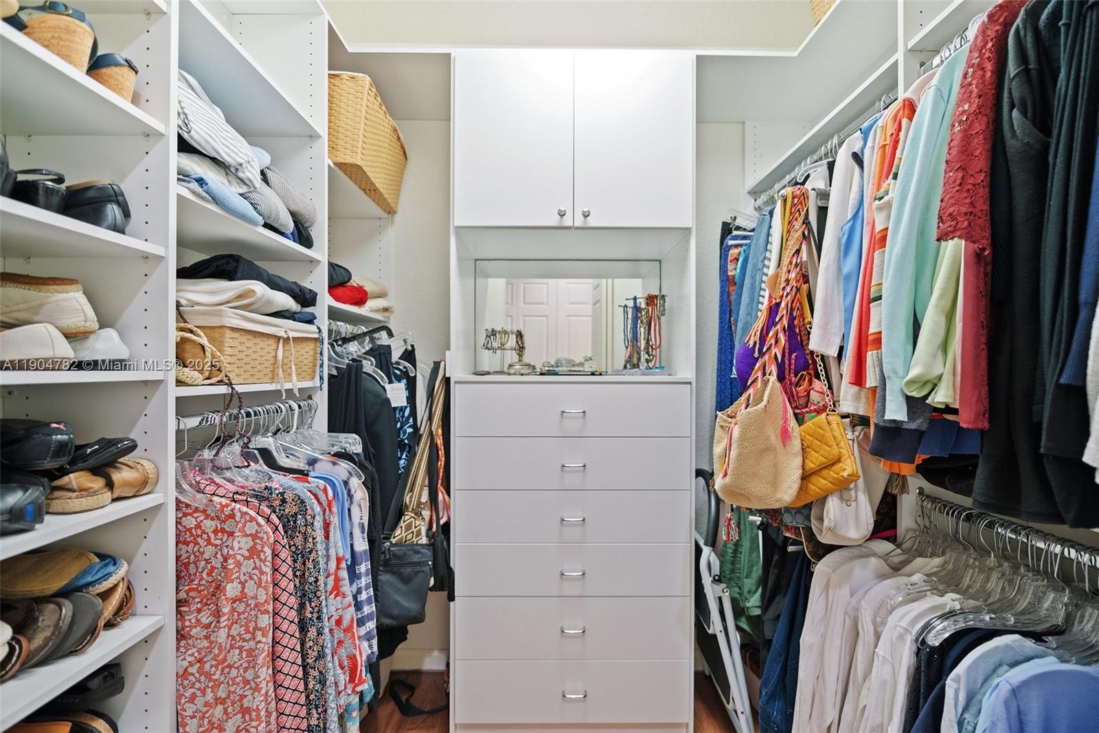 MARIPOSA POINTE AT WESTON - Residential