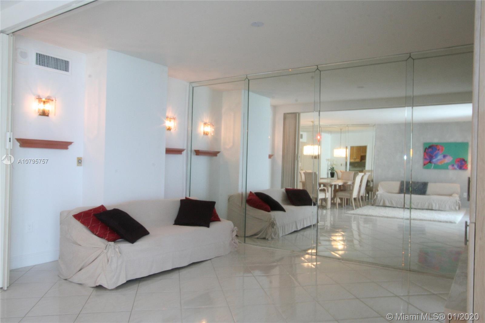 THE CARRIAGE CLUB SOUTH C - Residential Lease