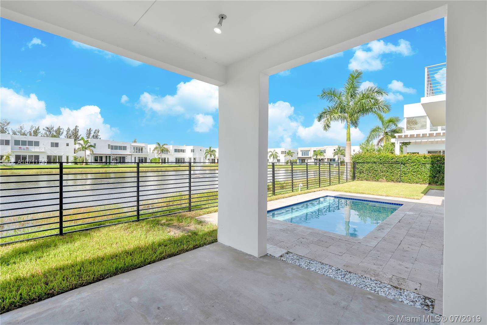 DORAL COMMONS RESIDENTIAL - Residential Lease