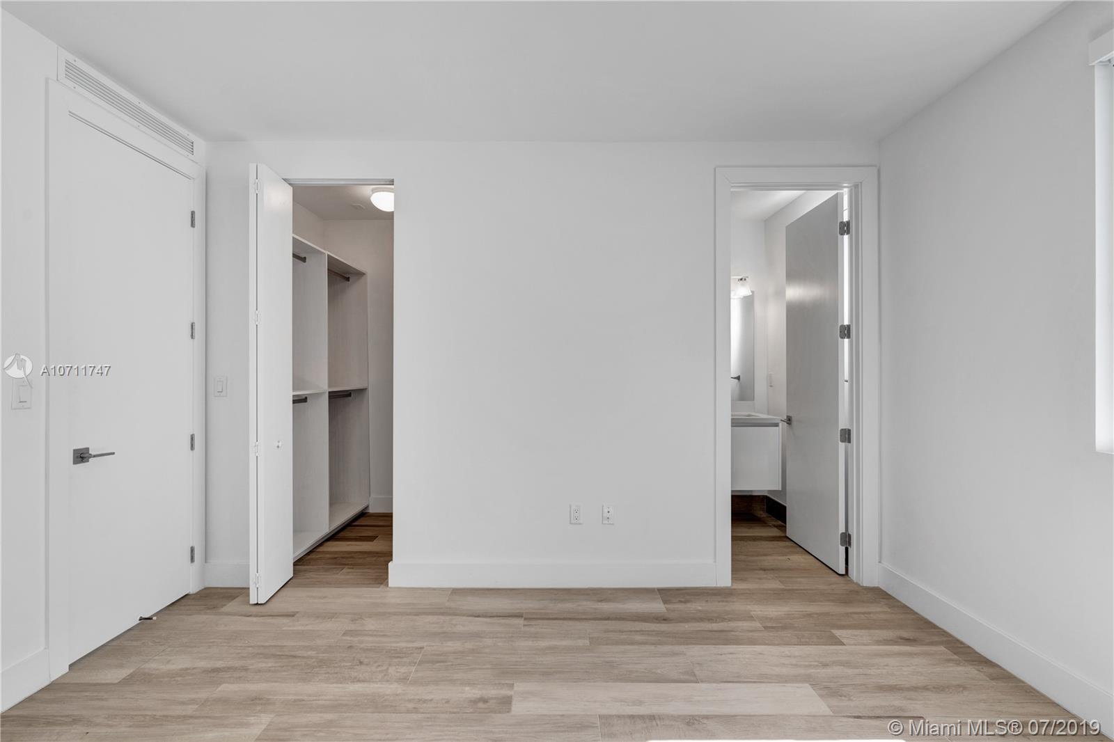 DORAL COMMONS RESIDENTIAL - Residential Lease