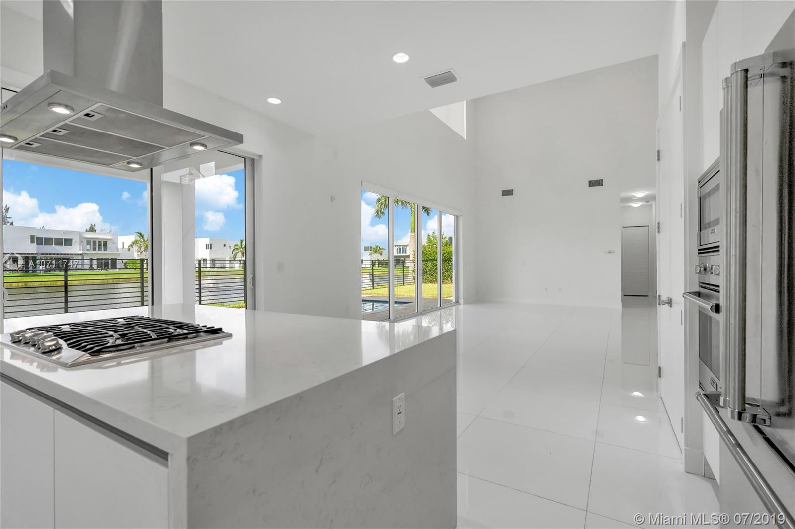 DORAL COMMONS RESIDENTIAL - Residential Lease