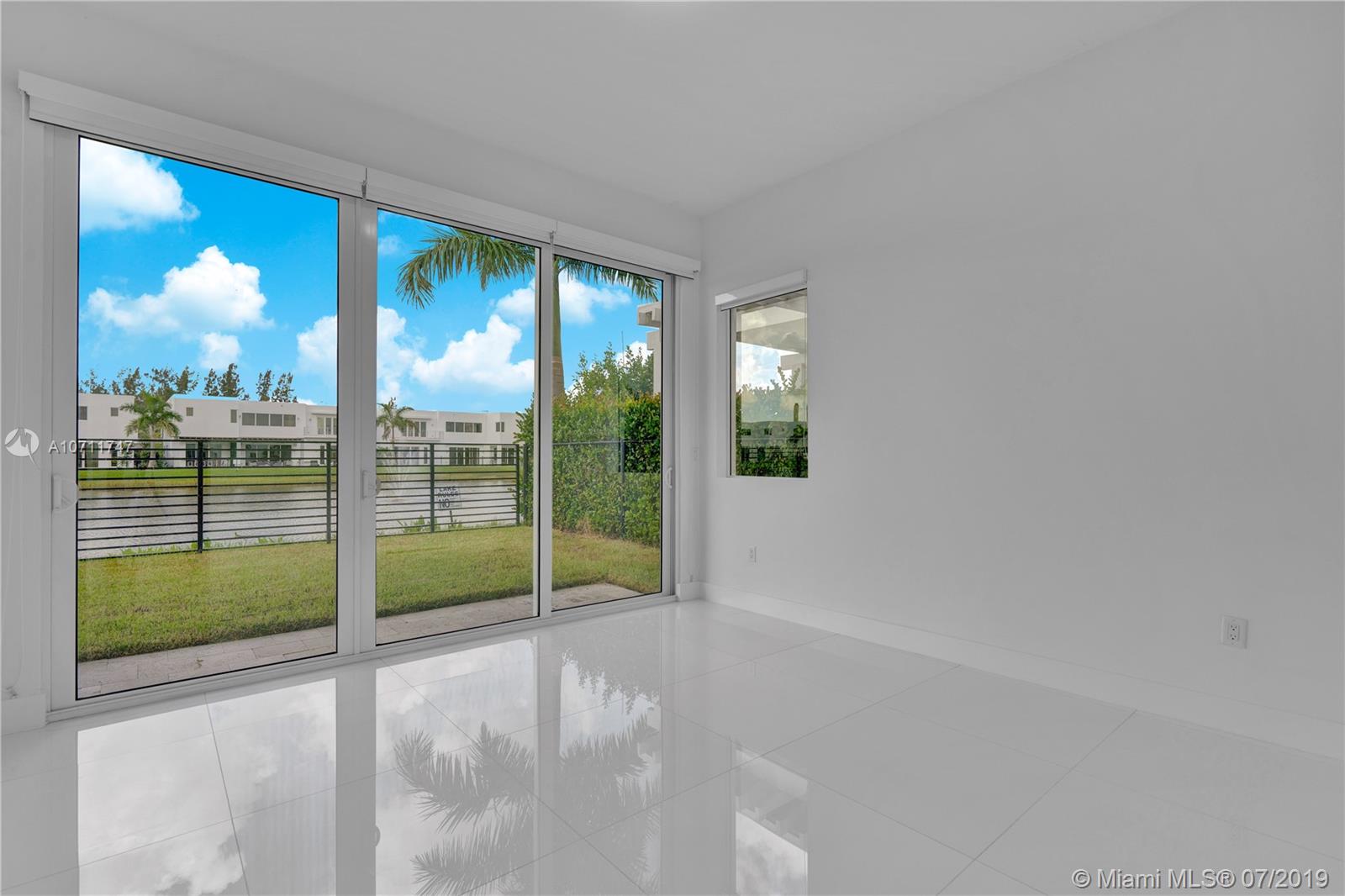 DORAL COMMONS RESIDENTIAL - Residential Lease