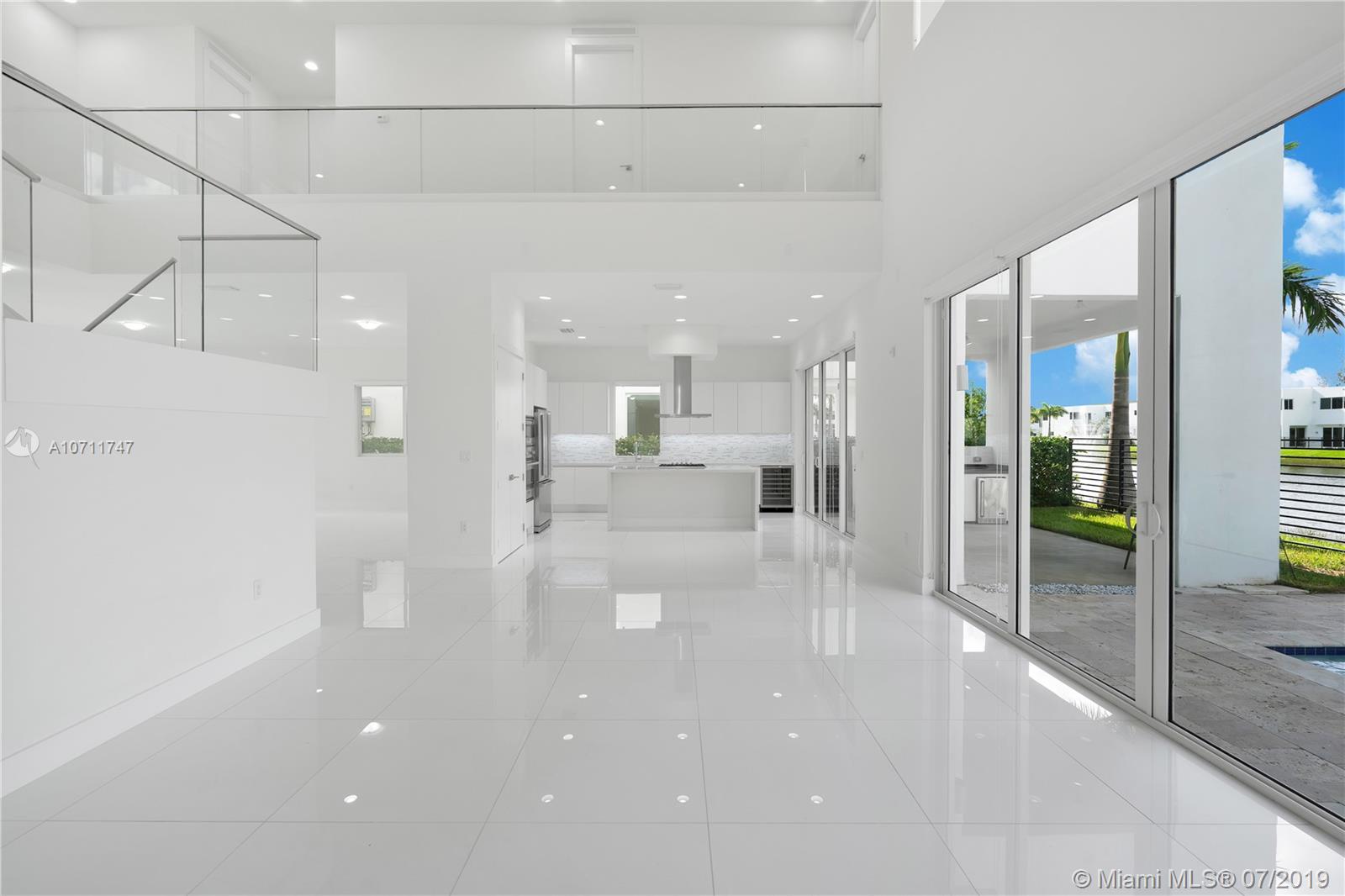 DORAL COMMONS RESIDENTIAL - Residential Lease