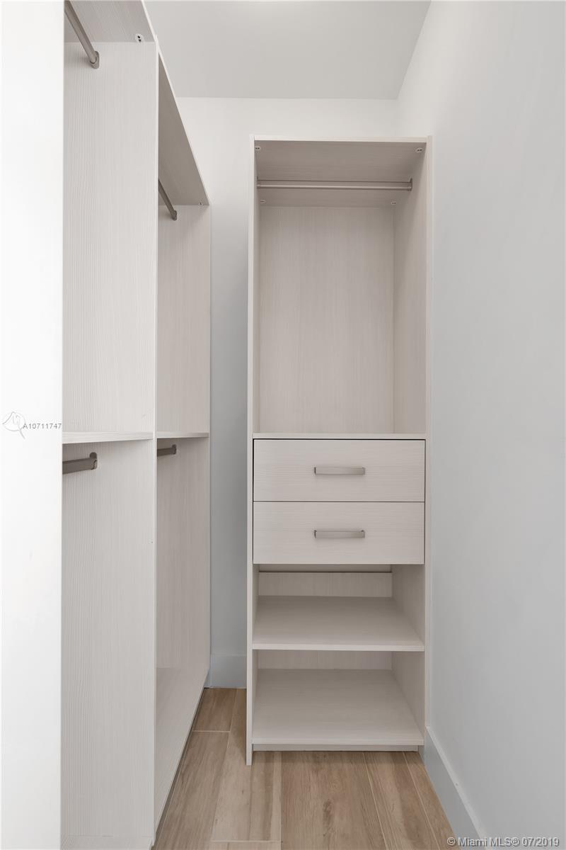 DORAL COMMONS RESIDENTIAL - Residential Lease