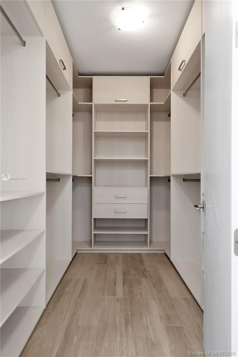 DORAL COMMONS RESIDENTIAL - Residential Lease