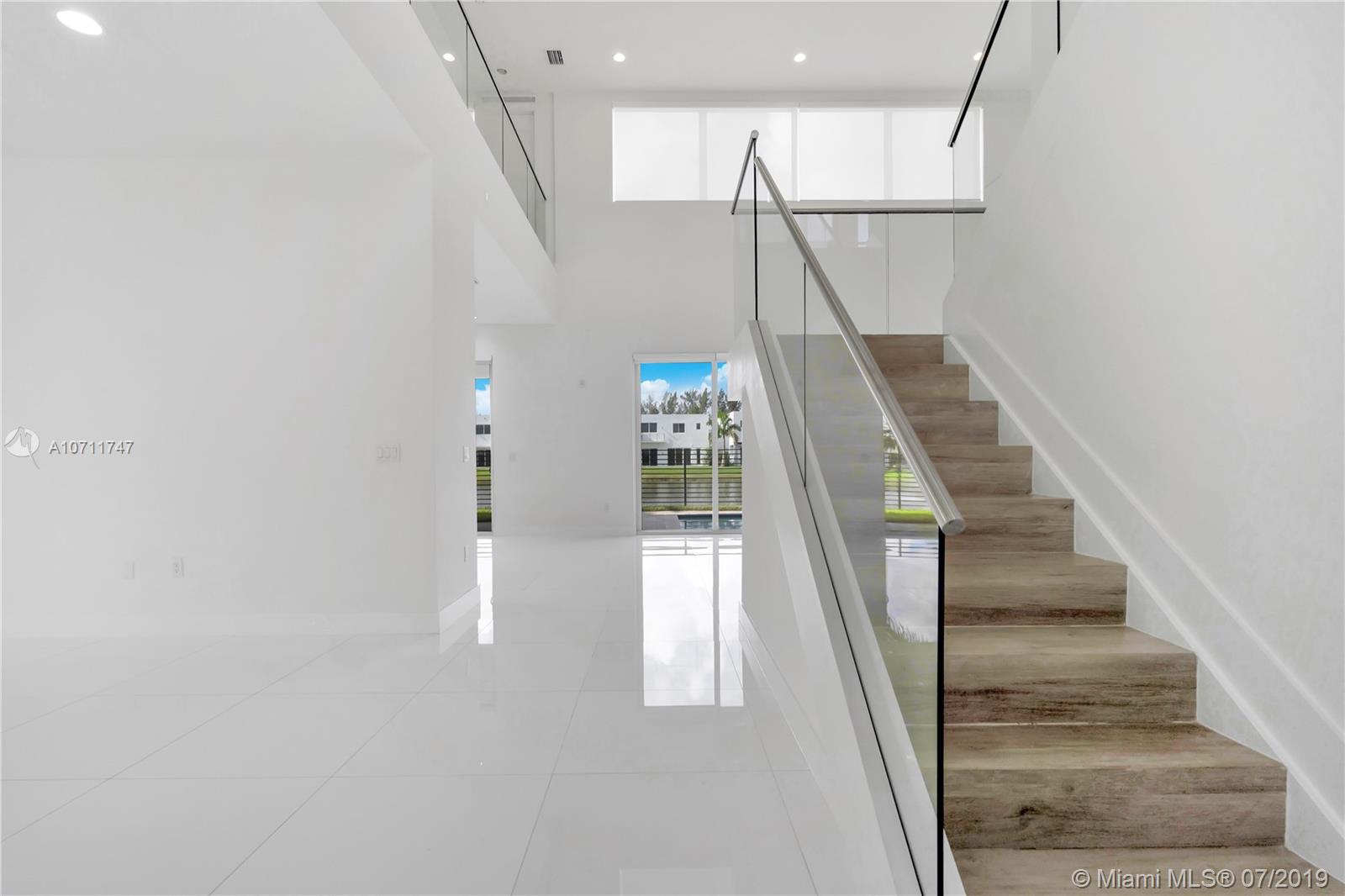 DORAL COMMONS RESIDENTIAL - Residential Lease