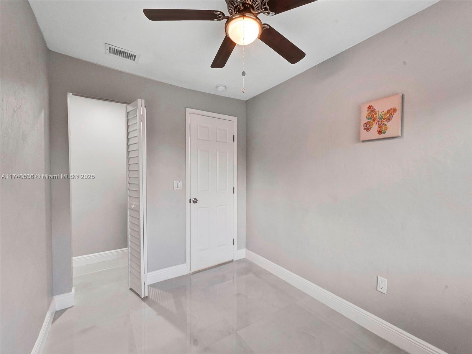 LOOK HOMESITES NO 3 - Residential
